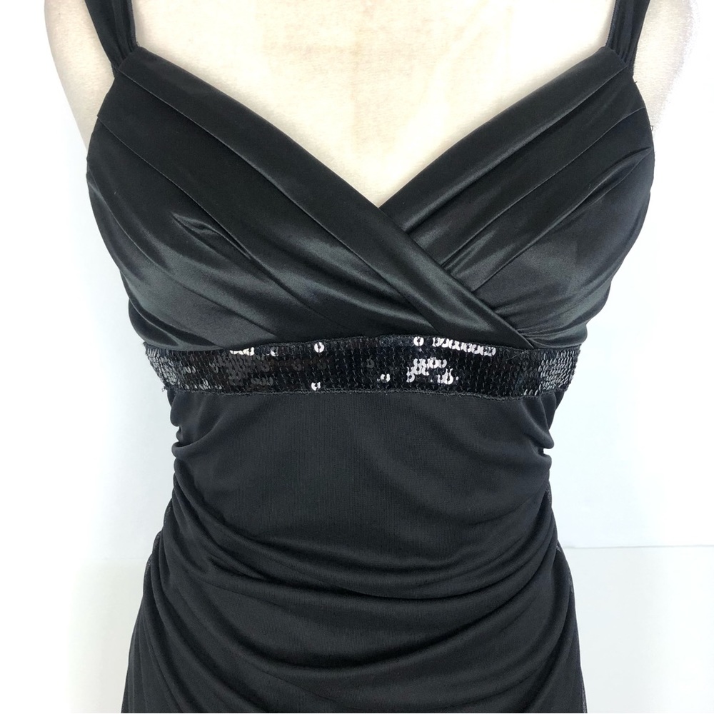 Jolie black party dress